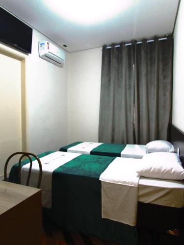 Hotel Minho - Ótima Escolha Próximo à 25 de Março, Brás, Bom Retiro, Metrô e Hospital da Mulher - Café da Manhã Incluso - Estacionamento em Frente, Сан-Паулу
