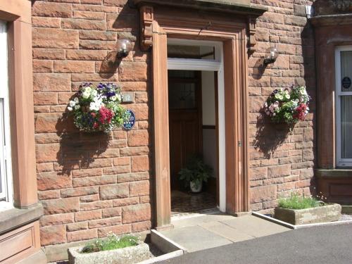 Hamilton House - image 11