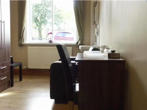 Budget H express hotel - image 6