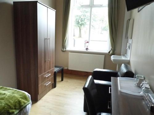 Budget H express hotel - image 9