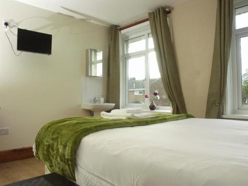 Budget H express hotel - image 10
