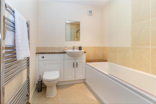 Apartment 4 Hillbrook House Malvern - Guest Homes - image 10