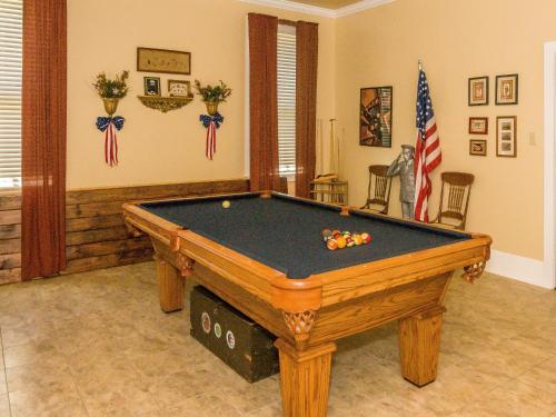Attractions, Holly House of Hamilton in Hamilton (GA)