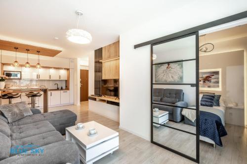 Apartamenty BlueSky - Karkonoska 13, z widokiem na góry, blisko szlaków i wyciągów, w zielonej okolicy
