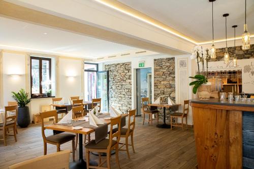 Restaurant, Hotel San Bernardo in Tenero-Contra