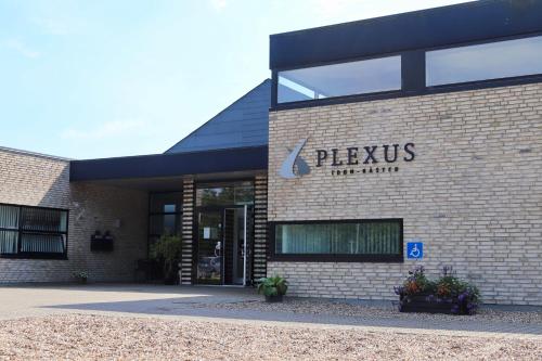 Plexus Hytterne in ฮอลส์เทโบร