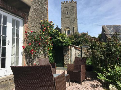 Instow Barton - main image