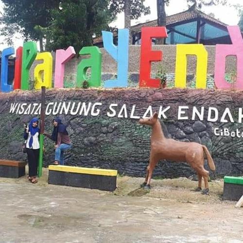 Pesona Wisata Alam Ciparay Endah