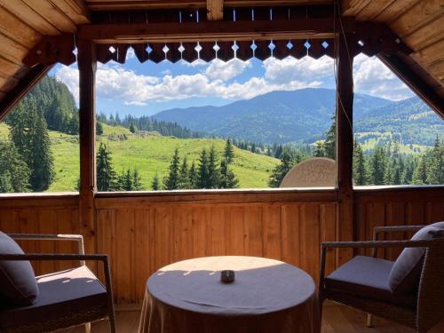 Pensiunea Turistica Tihuta in Piatra-Fantanele