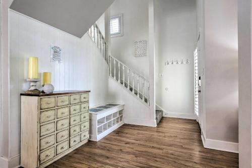 Grand Destin Getaway - A Block to the Beach! - image 3