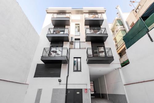 Entrance, Cool Apartments by Olala Homes in Puente de Vallecas