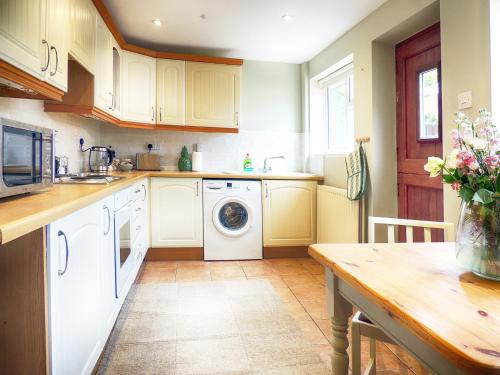 Facilities, The Lansdowne Cottage in Bourton on the Water