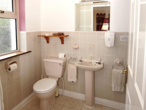 Launard House - main image