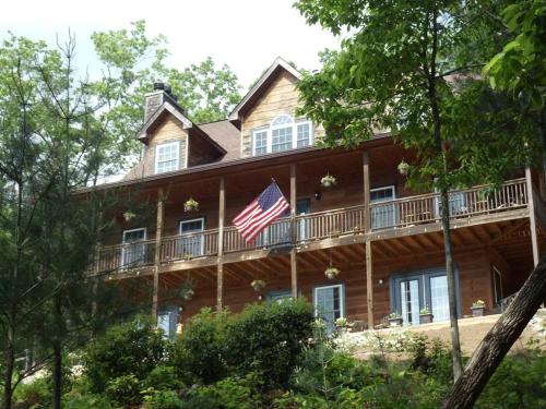 Accommodation in Dahlonega