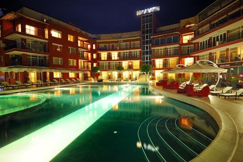 Heaven Lux Apartments - image 2