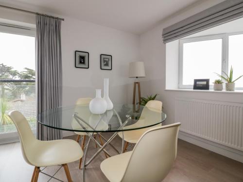 The Lookout - image 10