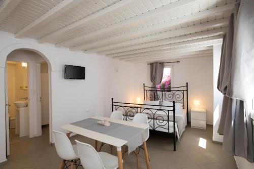 Lirous Studios - image 13