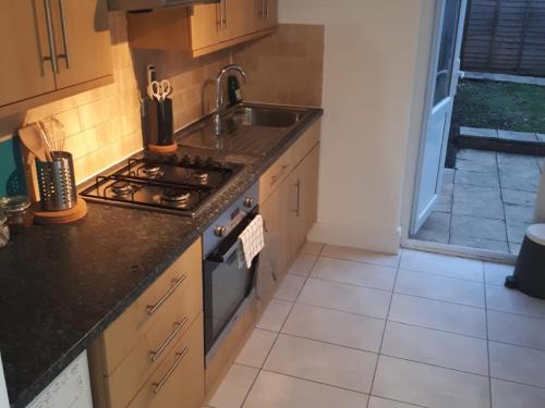 Marble Apartments Broadway Two - image 14