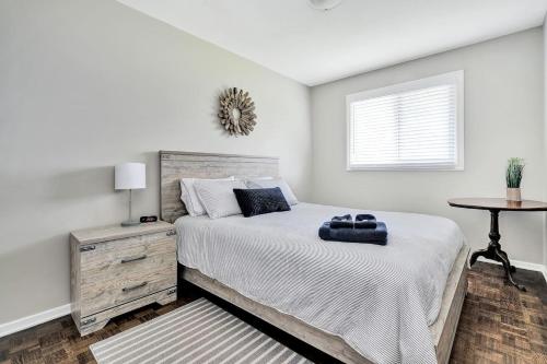Beautifully decorated, bright and sunny bungalow