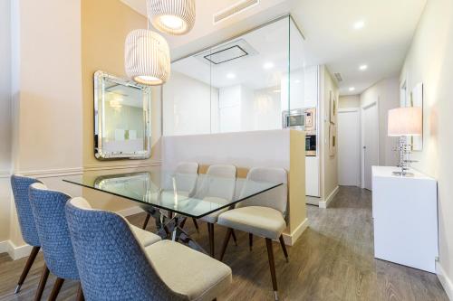 Apartment with Terrace image 3