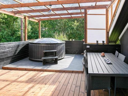  Two-Bedroom Holiday home in Ansager 4 in Ansager