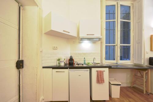 Quiet Studio In The Center Of Lyon, Lyon (photo 9)