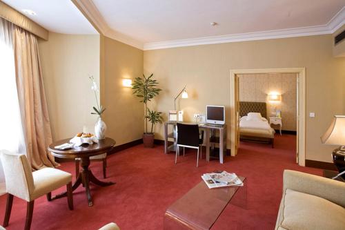 Hotel Carlton, Бильбао (фото 7)