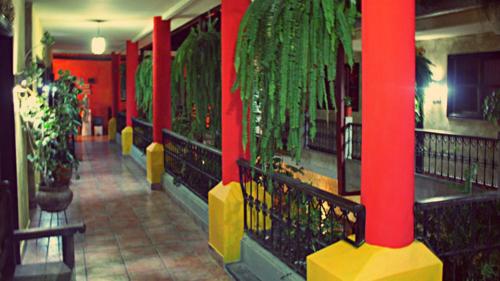 Hotel Camino Maya