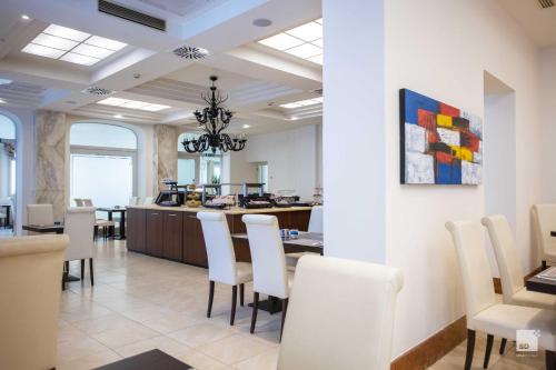Hotel Regina Elena 57 & Oro Bianco - image 11