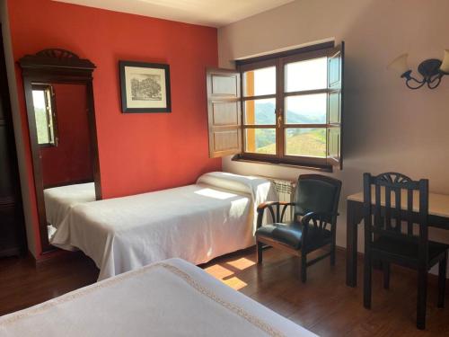 3 twin beds