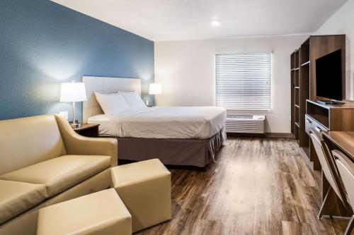 WoodSpring Suites Davenport Quad Cities