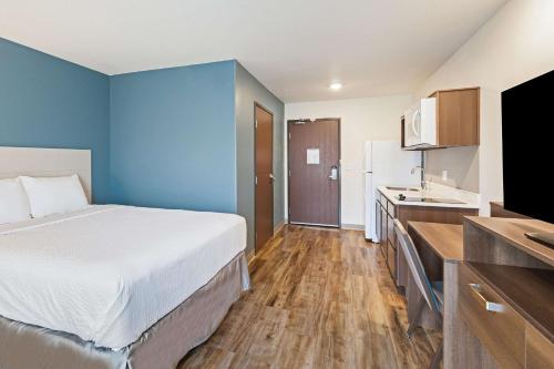 WoodSpring Suites Davenport Quad Cities