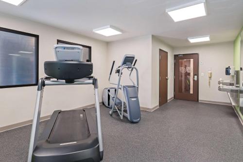 Fitneszközpont, WoodSpring Suites Davenport Quad Cities in Davenport (Iowa)
