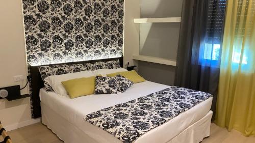 2 bedrooms, 3 beds