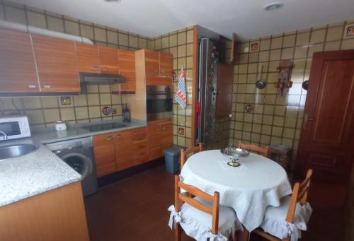 virtuve, Casa Navacastellanos in Casarejos