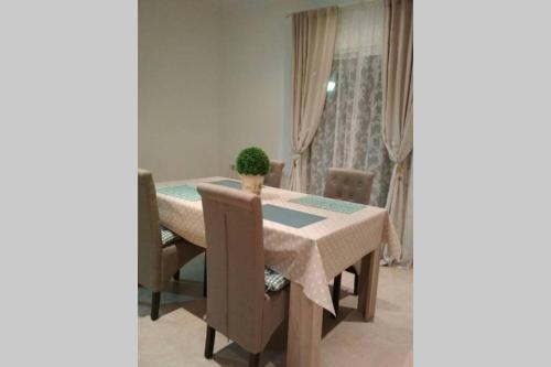 Beautiful House Sierrecilla in Humilladero