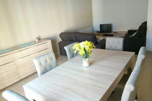Beautiful House Sierrecilla in Humilladero