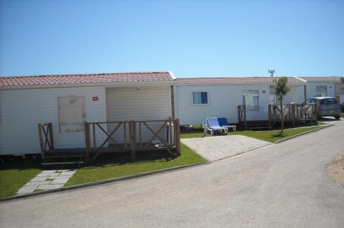 Two-Bedroom Bungalow image 5