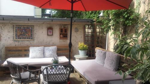 Létesítmények, Pension a restaurace Filip II in Hamrniky