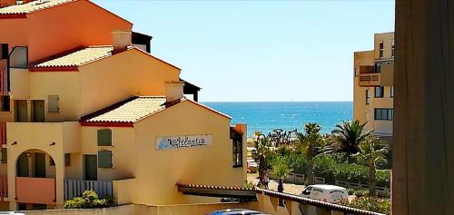 Front de mer - Residence Atlantis - Acces direct plage - Une chambre - Terrasse - Commerces a proxim