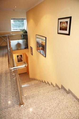 City Hotel Hilden - image 12