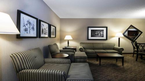 Holiday Inn Springdale-Fayetteville Area, an IHG Hotel