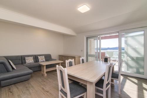 Three-Bedroom Apartment image 6