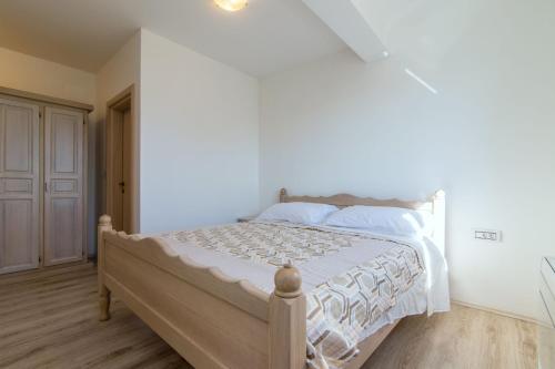 Three-Bedroom Apartment Standard image 8