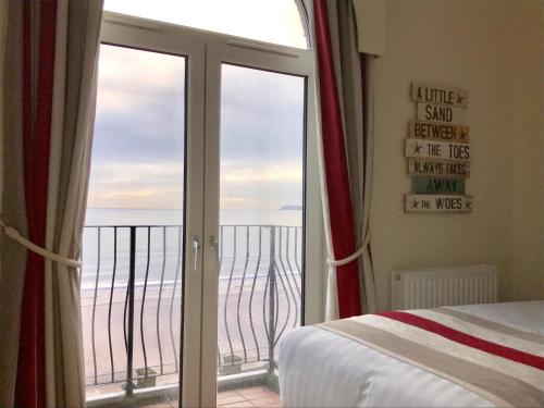 Redcliffe Hotel - image 7