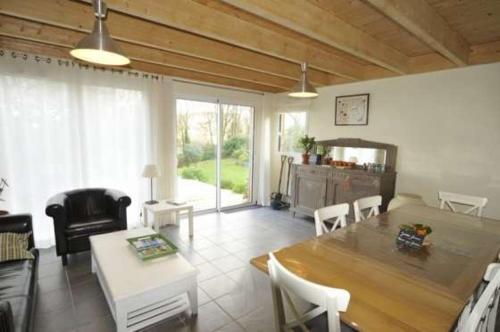 Un Jardin en Pente Douce in Locquenole