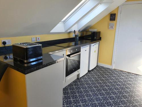 Lochview - main image