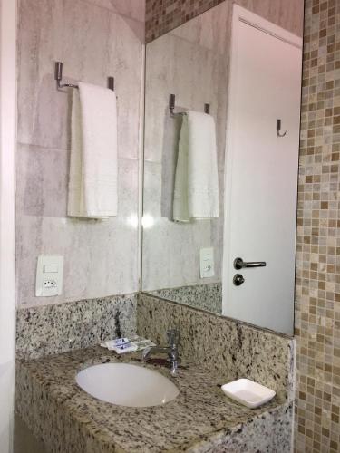 Budget Double Room image 4