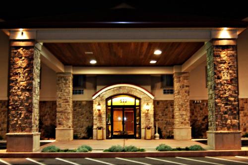 Bethel Inn and Suites