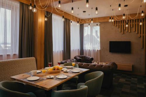 Shared lounge/TV area, Penzion Walddorf - komorny wellness pobyt vo Vysokych Tatrach in Nova Lesna